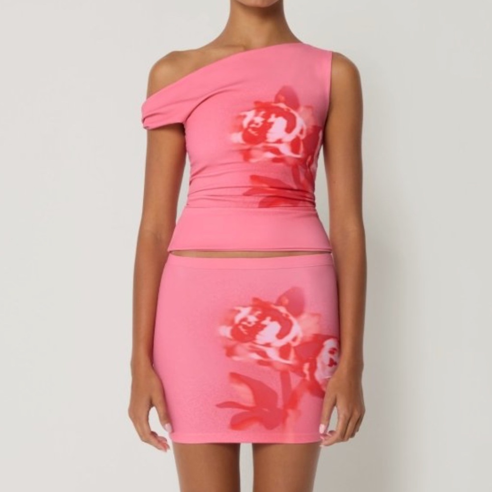 KHY TWIST OFF THE SHOULDER TOP